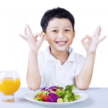 Peligros de la dieta crudivegana en niños