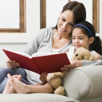 Leer a los niños es estar cerca de ellos