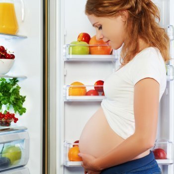 Nada de espinacas, atún o pez espada para bebés y embarazadas