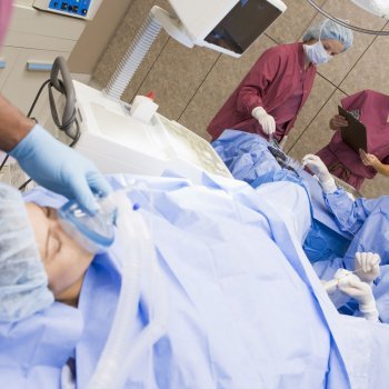 Nace el primer bebé tras un trasplante de útero