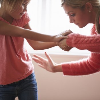 El cachete y el bofetón no son educativos