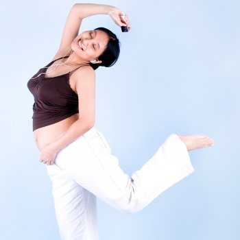 Un truco para aliviar el dolor de las contracciones: bailar