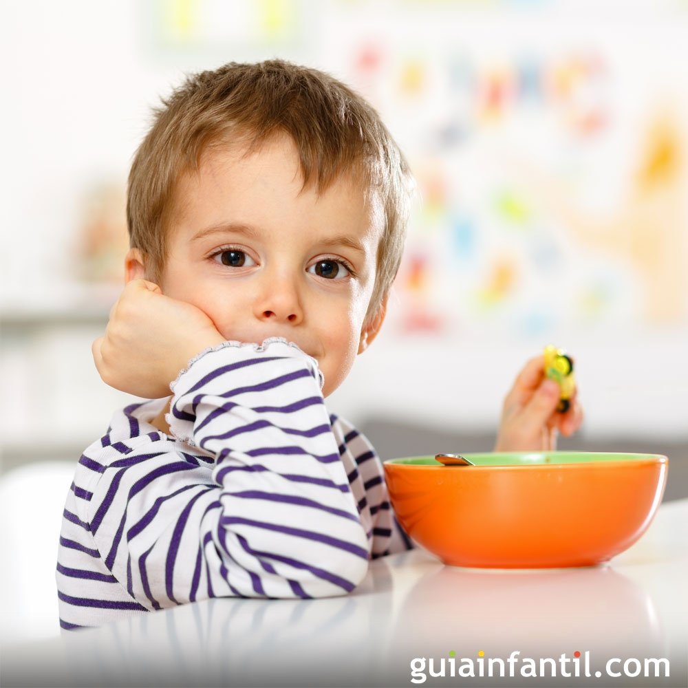 4 de cada 10 niños desayunan solos