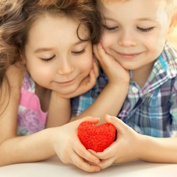 Corazones para todos los niños del mundo por San Valentín