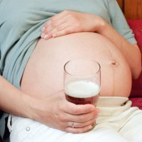El consumo de cerveza sin alcohol durante la lactancia materna