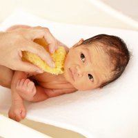 El primer baño del bebé: Un momento inolvidable