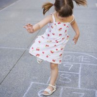 Un juego para los niños: la rayuela