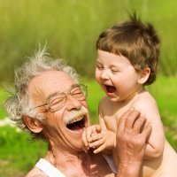 7 de cada 10 abuelos españoles cuidan a sus nietos