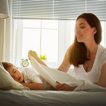 Dormir temprano a los hijos reduce el estrés de los padres