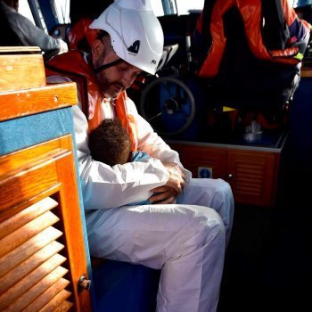 La bebé que fue salvada por un abrazo