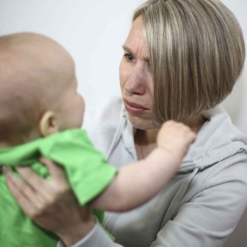 Lo que puede ocurrir a tu bebé si lo zarandeas