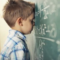 El error de calificar a los niños con promedios