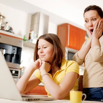 Invadir la intimidad de nuestros hijos: ¿sí o no?