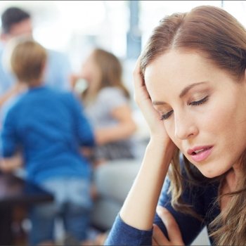 Por qué las madres necesitamos dormir más