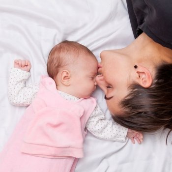 La carta de un pediatra a las madres sobre qué es mejor para sus hijos