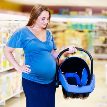 Cómo sostener la silla del bebé para el coche para evitar lesiones en la espalda