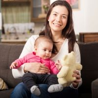 Los superpoderes del regazo de mamá o papá para el bebé