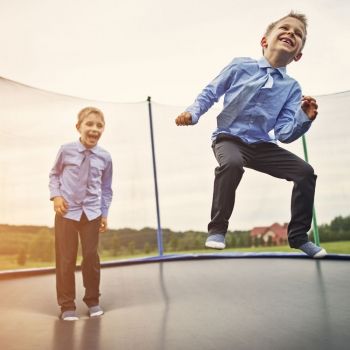 Los riesgos de las camas elásticas para los niños