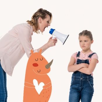 Técnica del rinoceronte naranja para evitar gritar a los niños