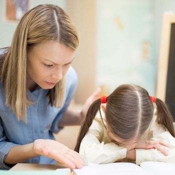 La humillante medida de una profesora para castigar a su alumno