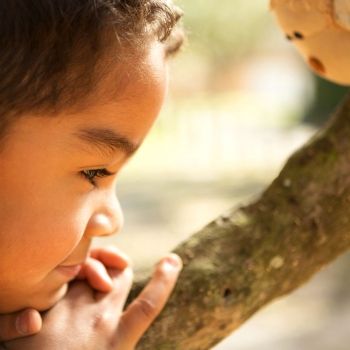 El regalo más hermoso que nunca un niño recibió: la voz de su madre