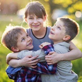 Hermanos y amigos. Una relación como ninguna otra