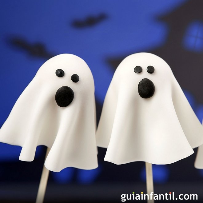 Ideas para hacer cake pops de Halloween a los niños