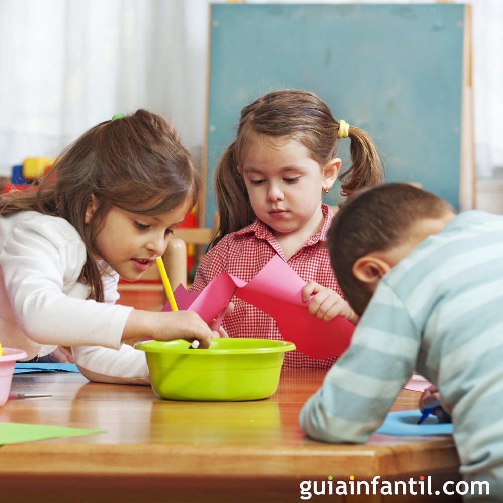 9 manualidades de plástico para hacer con niños