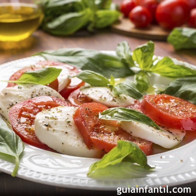 Ensalada Caprese. Receta italiana para niños