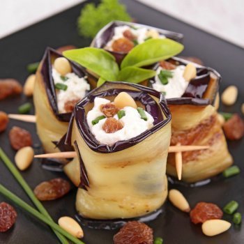 Receta de rollitos de berenjena con queso