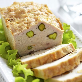 Terrina de pollo con pistachos
