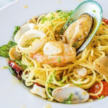 Receta de Espaguetis frutti di mare