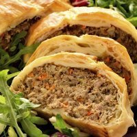 Receta de pastel de hojaldre relleno de carne y verduras