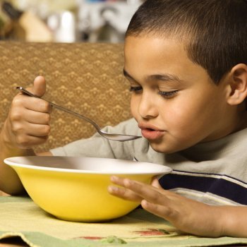 Recetas de sopas y purés de pescado para niños
