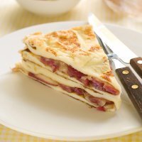 Lasaña de tortilla con jamón y queso. Receta casera