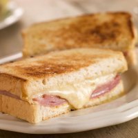 Sandwich mixto frito. Recetas rápidas para niños