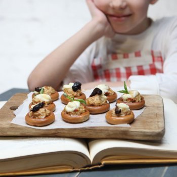 Canapés de atún sencillos de hacer