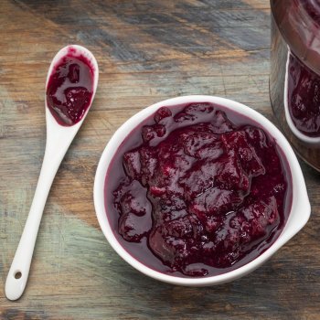 Cómo hacer salsa de arándanos casera