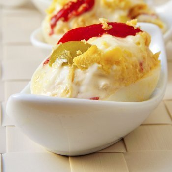 Huevos rellenos