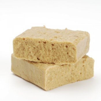 Turrón de almendras con limón