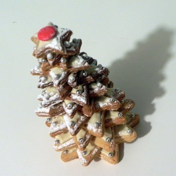 Abeto de galletas de azúcar y chocolate blanco para Navidad