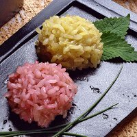 Bolitas de arroz de colores. Receta divertida para niños