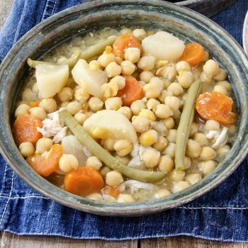 Cocido de verduras y garbanzos