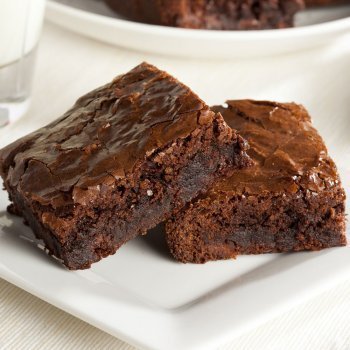 Brownie rápido al microondas. Receta para niños