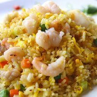 Arroz chino tres delicias. Receta oriental para niños