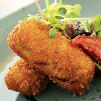 Croquetas crujientes de zanahoria, queso y jamón