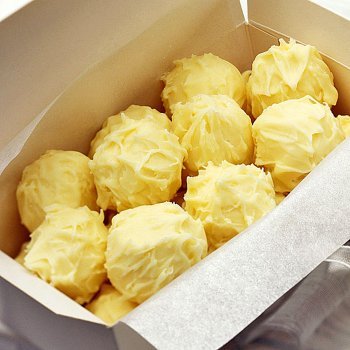 Trufas de chocolate blanco crujientes para niños