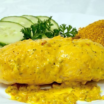 Pechugas de pavo suaves con salsa de almendras