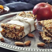 Barritas de cereales con manzana. Recetas para niños