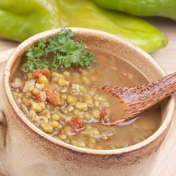 Sopa de soja y judías